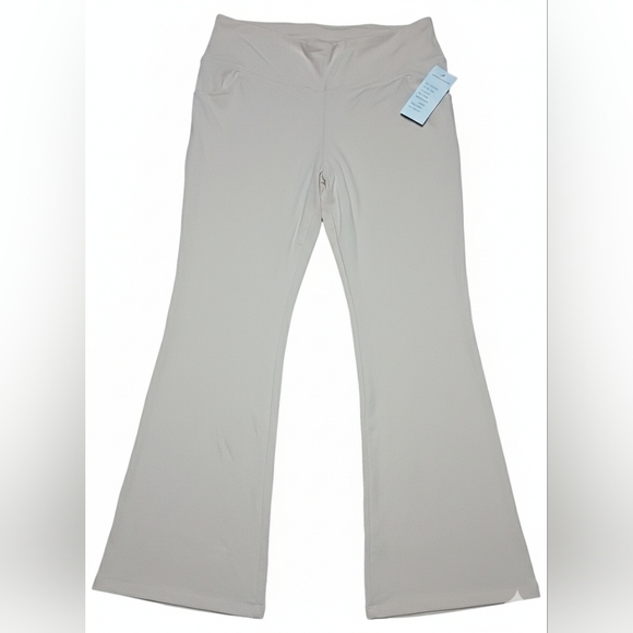 Yoga Fitness Elegant Cream Flare Yoga Pants Kahki - Picture 3 of 5